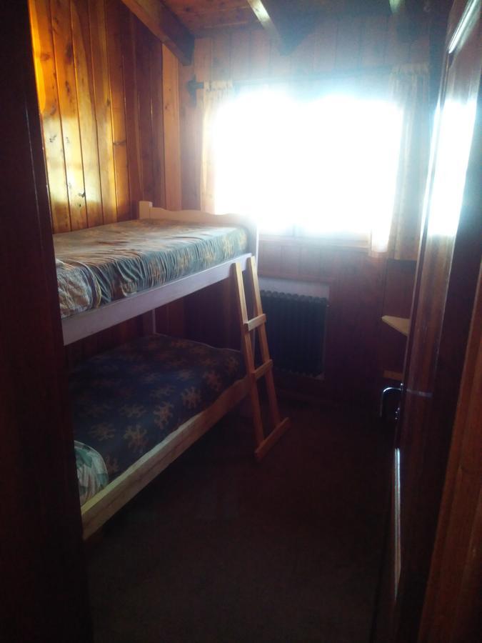 Universal Traveller'S Hostel Bariloche Zewnętrze zdjęcie