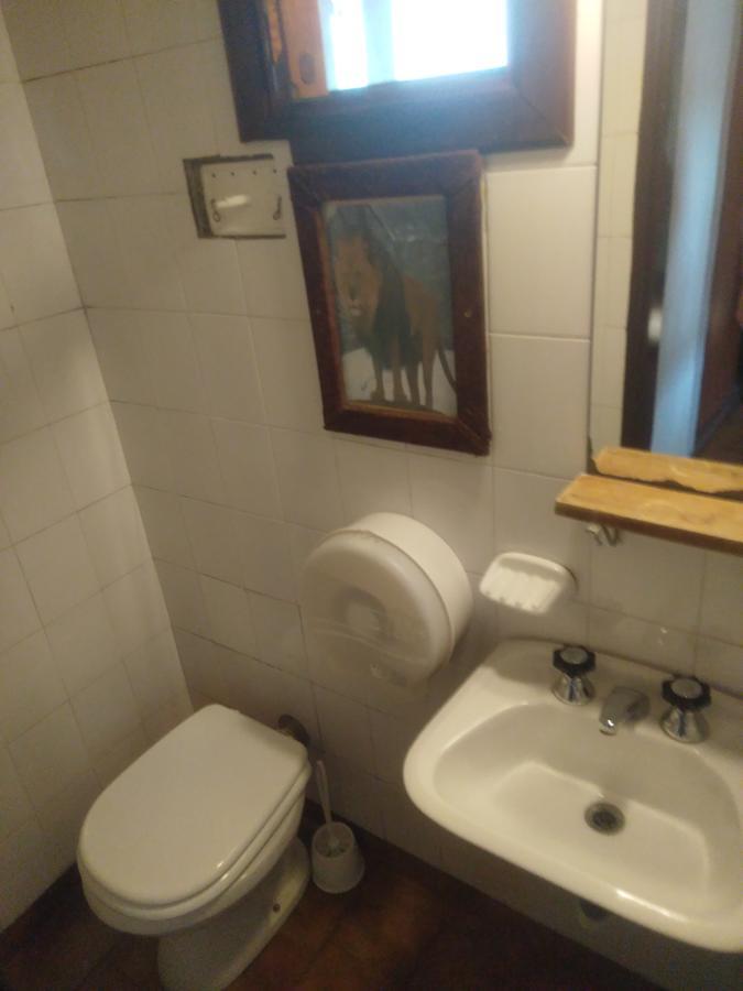 Universal Traveller'S Hostel Bariloche Zewnętrze zdjęcie